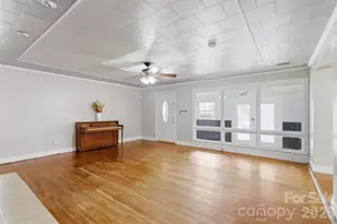 2670 N Olivers Rd, Newton, NC 28658 - Photo 9