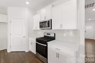 85 Ridgehaven Dr, Waynesville, NC 28786 - Photo 9