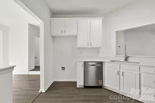 16209 Peachmont Dr, Cornelius, NC 28031 - Photo 17