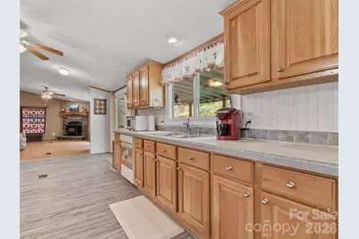 155 Thunderstruck Ridge, Burnsville, NC 28714 - Photo 13