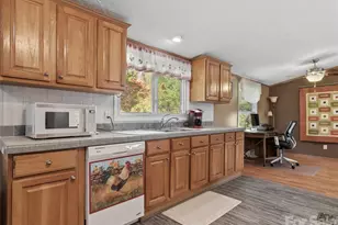 155 Thunderstruck Rdg, Burnsville, NC 28714 - Photo 11