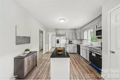 2917 Dalecrest Drive, Charlotte, NC 28269 - Photo 7