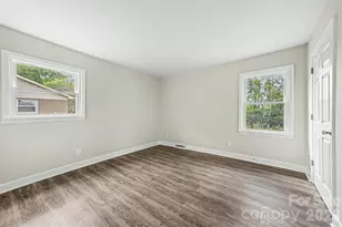 2917 Dalecrest Dr, Charlotte, NC 28269 - Photo 9