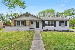 2917 Dalecrest Dr, Charlotte, NC 28269 - Photo 3