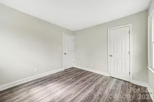 2917 Dalecrest Dr, Charlotte, NC 28269 - Photo 15