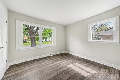 2917 Dalecrest Drive, Charlotte, NC 28269 - Photo 17