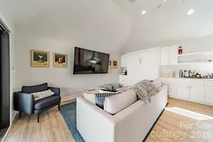 344 Melbourne Ct, Charlotte, NC 28209 - Photo 7