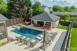 344 Melbourne Ct, Charlotte, NC 28209 - Photo 3