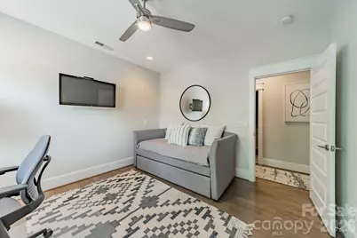 344 Melbourne Court, Charlotte, NC 28209 - Photo 35