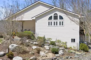 12 Riverview Dr, Bakersville, NC 28705 - Photo 41