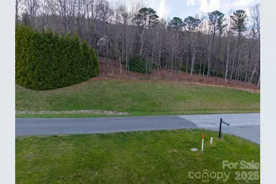 340 Grand Oaks Drive, Hendersonville, NC 28792 - Photo 9