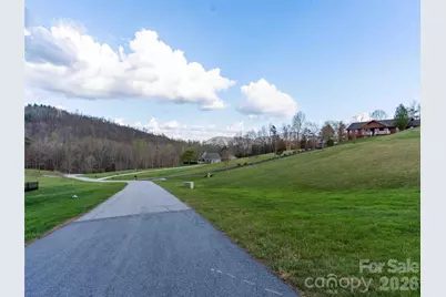 340 Grand Oaks Drive, Hendersonville, NC 28792 - Photo 7