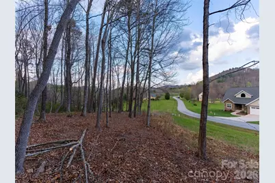 340 Grand Oaks Drive, Hendersonville, NC 28792 - Photo 3