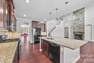 213 Candella Dr, Matthews, NC 28104 - Photo 7