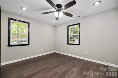 1705 E Cloaninger Avenue, Statesville, NC 28625 - Photo 11