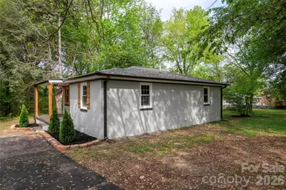 1705 E Cloaninger Avenue, Statesville, NC 28625 - Photo 25