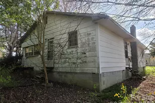 496 Old Henrietta Rd, Forest City, NC 28043 - Photo 5