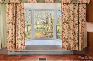 1401 E Union St, Morganton, NC 28655 - Photo 9