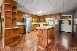 1401 E Union St, Morganton, NC 28655 - Photo 15