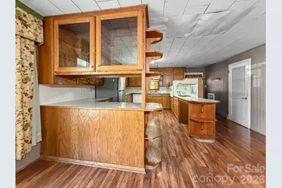 1401 E Union Street, Morganton, NC 28655 - Photo 11