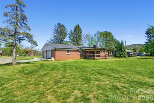 279 Garden Ln, Canton, NC 28716 - Photo 23