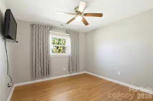 279 Garden Ln, Canton, NC 28716 - Photo 11