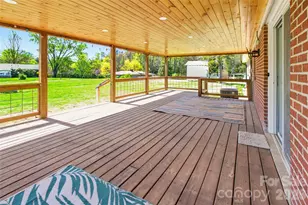 279 Garden Ln, Canton, NC 28716 - Photo 5