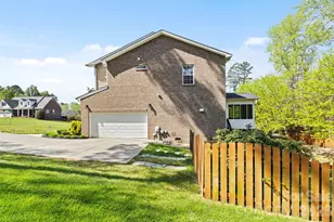 7355 Drury Ln, Denver, NC 28037 - Photo 9