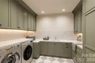 2052 Hopedale Ave, Charlotte, NC 28207 - Photo 15