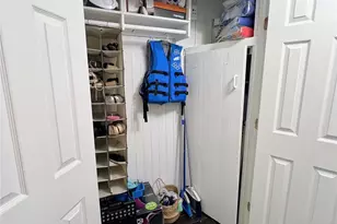 19905 Henderson Rd, Cornelius, NC 28031 - Photo 15