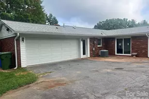 42 Sheppard Dr, Asheville, NC 28806 - Photo 3