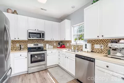 407 Goodloe Drive, Charlotte, NC 28262 - Photo 13