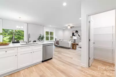 5545 Manning Road, Charlotte, NC 28269 - Photo 11