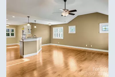 199 Macedonia Road, Asheville, NC 28804 - Photo 5