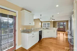199 Macedonia Rd, Asheville, NC 28804 - Photo 9