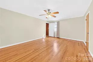 821 Woods Dr, Statesville, NC 28677 - Photo 13