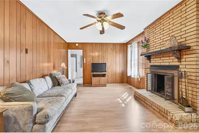 821 Woods Drive, Statesville, NC 28677 - Photo 5