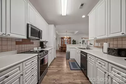 13323 Mint Lake Drive, Matthews, NC 28105 - Photo 7