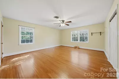 35 32nd Avenue NW, Hickory, NC 28601 - Photo 31