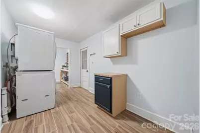 35 32nd Avenue NW, Hickory, NC 28601 - Photo 17