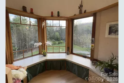 1422 Middle Fork Road, Hendersonville, NC 28792 - Photo 23