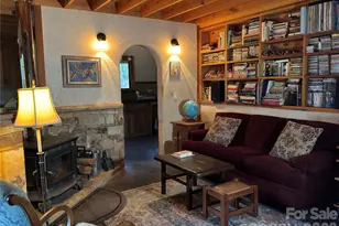 1422 Middle Fork Rd, Hendersonville, NC 28792 - Photo 9