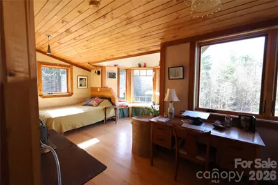 1422 Middle Fork Road, Hendersonville, NC 28792 - Photo 27