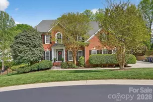 330 Chancelot Ln, Fort Mill, SC 29708 - Photo 5