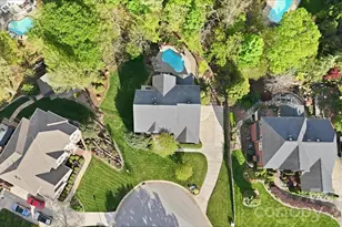 330 Chancelot Ln, Fort Mill, SC 29708 - Photo 33