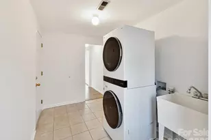 12338 Landing Green Dr, Charlotte, NC 28277 - Photo 17