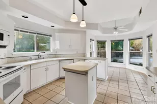 12338 Landing Green Dr, Charlotte, NC 28277 - Photo 9