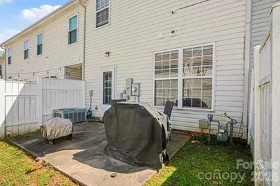 3915 Glenlea Commons Drive, Charlotte, NC 28216 - Photo 29