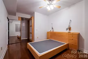 300 W 5th St, Charlotte, NC 28202 - Photo 9