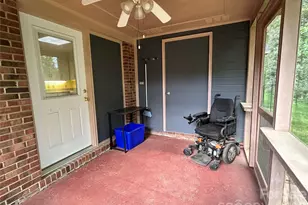 226 Pointe Cir, Rock Hill, SC 29732 - Photo 17